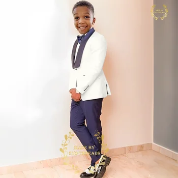 الأولاد دعوى باللون الأبيض 2 قطعة سترة السراويل الأزرق الداكن شال الساتان التلبيب سليم صالح السترة للأطفال مخصص الزفاف حفلة عيد ميلاد سهرة