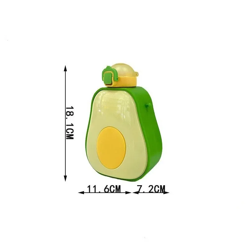 Bottiglia d\'acqua in plastica di paglia di Avocado carina creativa di livello da 600ML borraccia portatile per sport all\'aria aperta per bambini