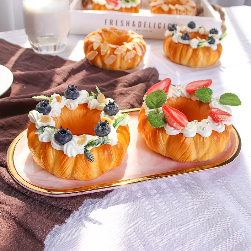 

Simulation Fruit Cake Donut Food Model Decor Artificial Bread Dessert Ornament for Baking Photography Props