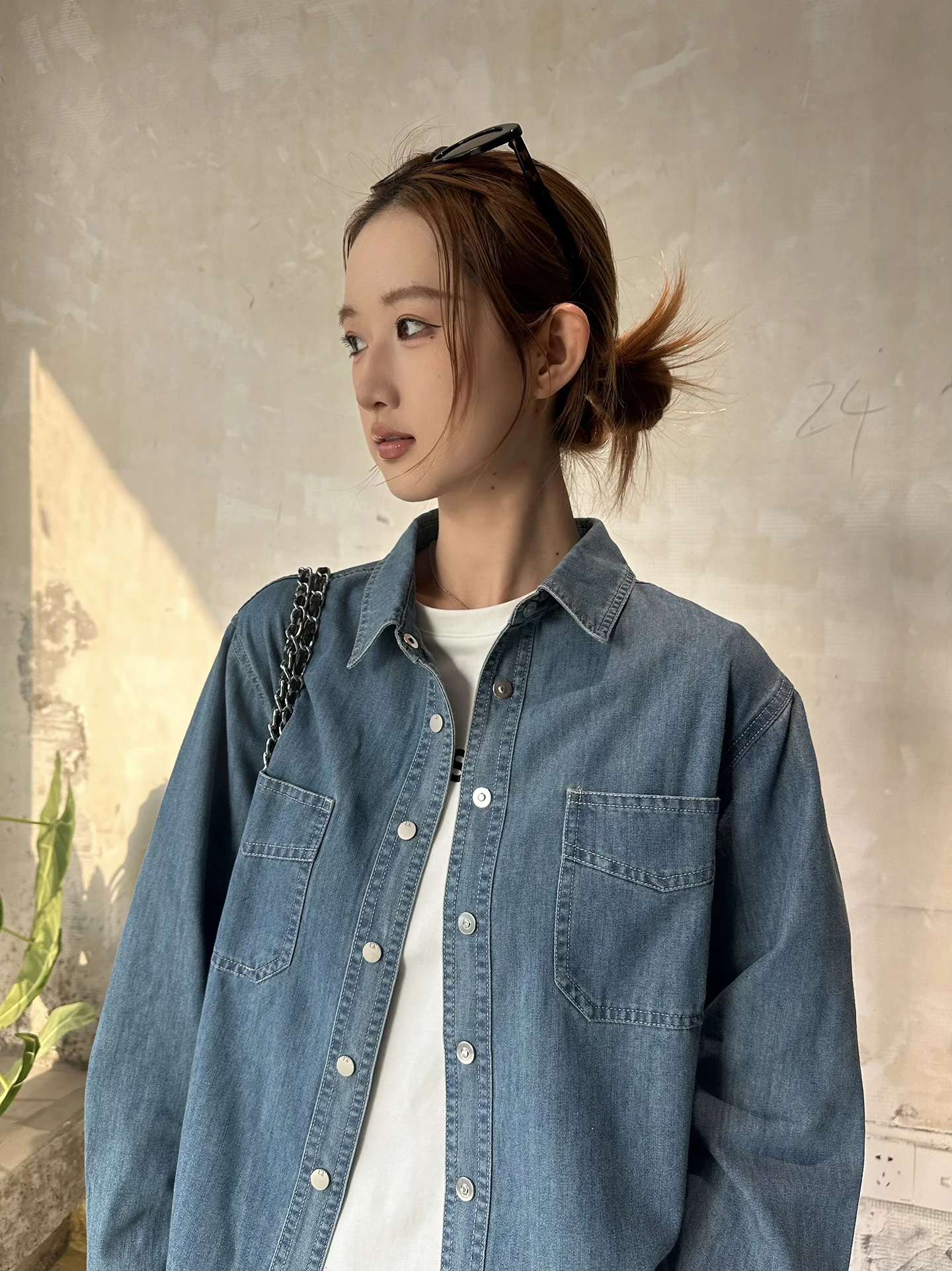 

Весенняя повседневная свободная женская джинсовая рубашка с длинным рукавом, модная универсальная верхняя одежда, пальто, рабочая одежда, топ