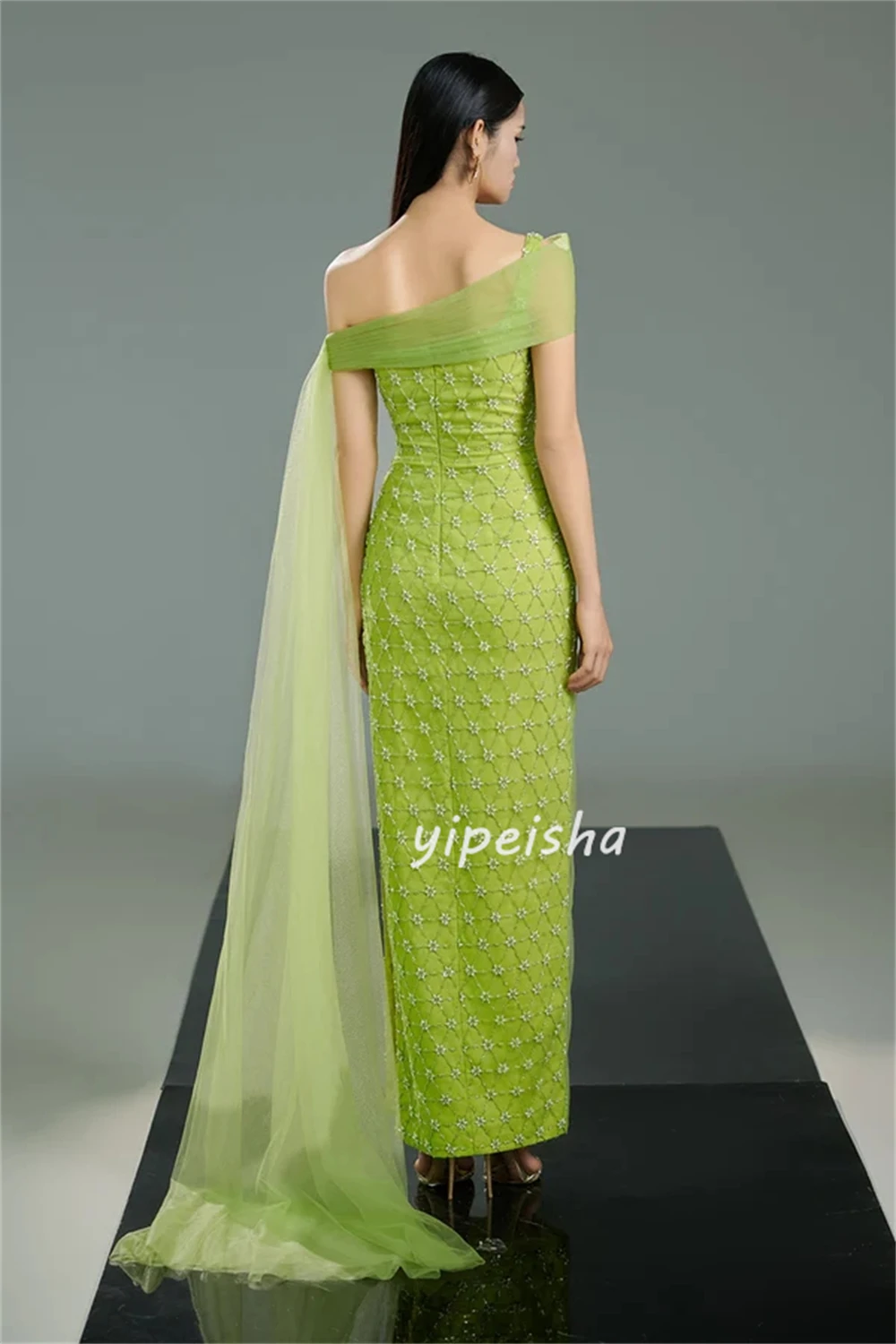 カスタマイズされた絶妙なエレガントなラインストーンビーズ装飾ストレートオフショルダー足首丈ドレスイブニングドレスクラシックにマッチ