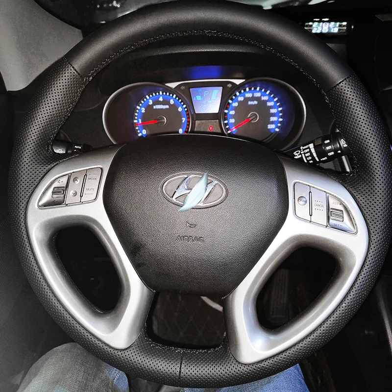 Car Steering Wheel Cover for Hyundai Ix35 Tucson 2011 2012 2013 2014 2015 Diy Hand-sewn Sewing Genuine Leather Braid Cover