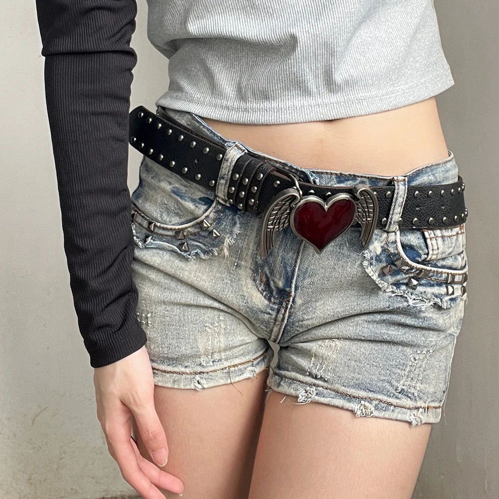 Women's Subculture Belt with Heart Wings Rivets Punk Style Y2K Fashion Accessory Small Design Jeans Belt