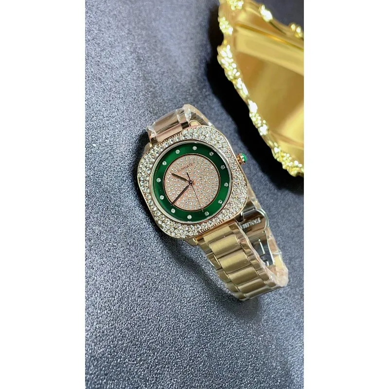 

Hot-selling SUNMATE Luxury Brand Women's Watch, Diamond-encrusted Stainless Steel Women's Watch, Comes with A Free Watch Box.