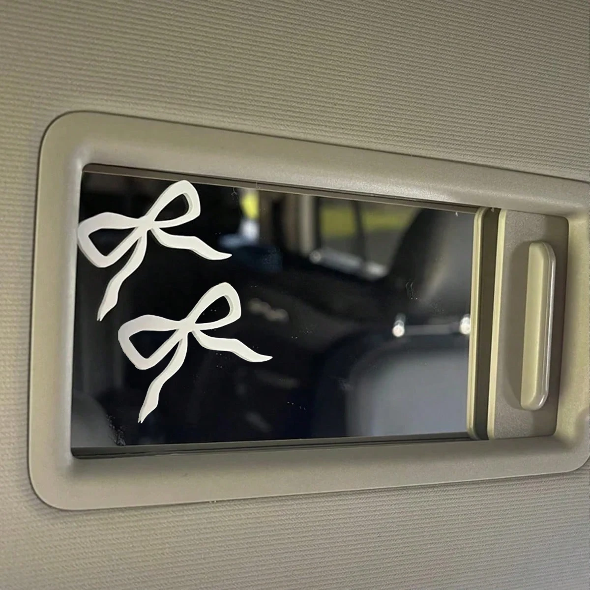 2 pieces of car rearview mirror stickers, bow pattern, suitable for car window stickers and exquisite car stickers