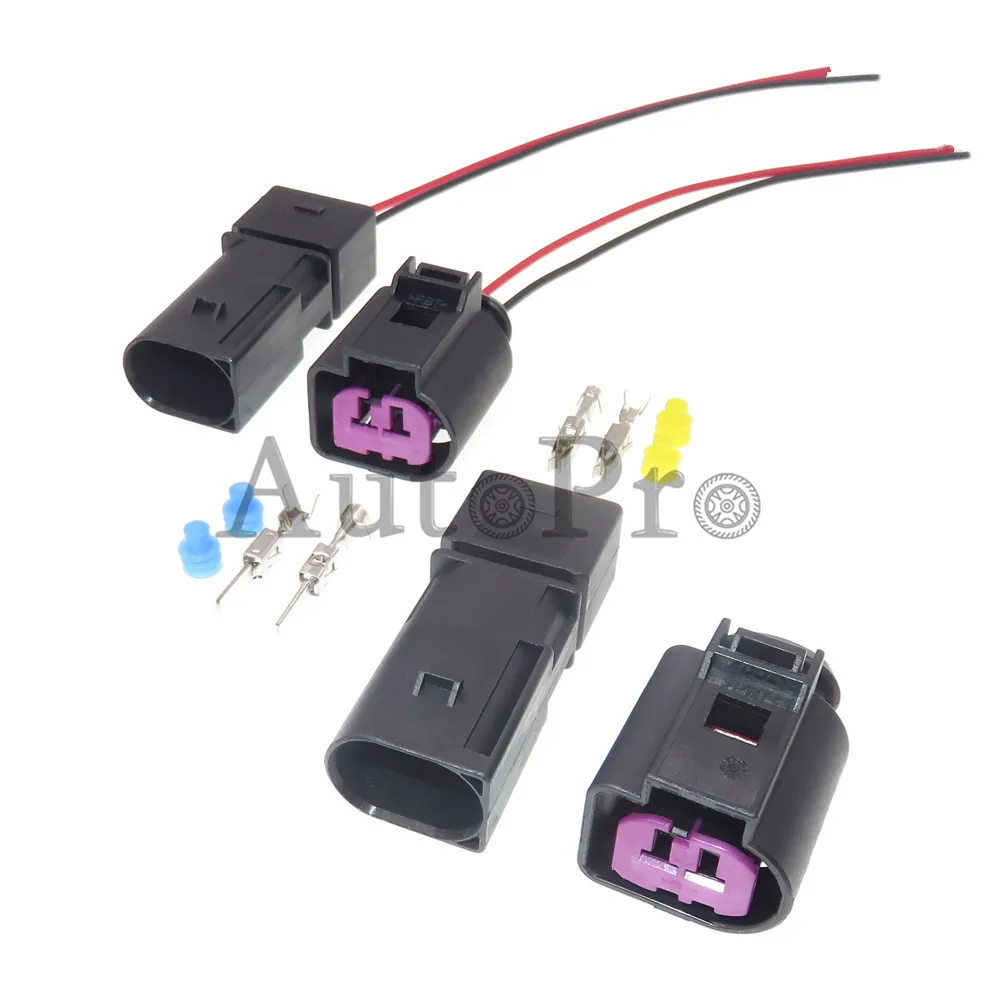 

1 комплект, 2 отверстия 1J0973772, автомобильная проводка двигателя, водонепроницаемая розетка с клеммой и резиновыми уплотнениями, автомобильный сменный разъем