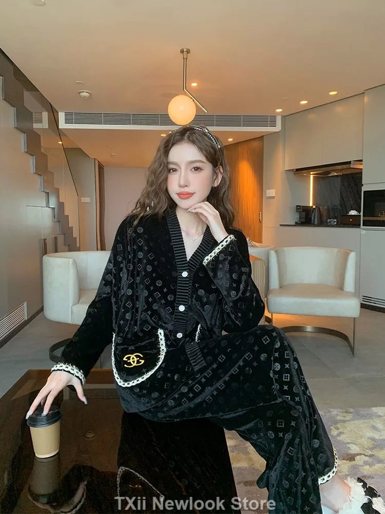 Gold Silk Velvet Sleepwear for Women, Spring and Autumn: Red-Hot Home Clothes with Long Sleeves and Outdoor Wear Suit for Winter