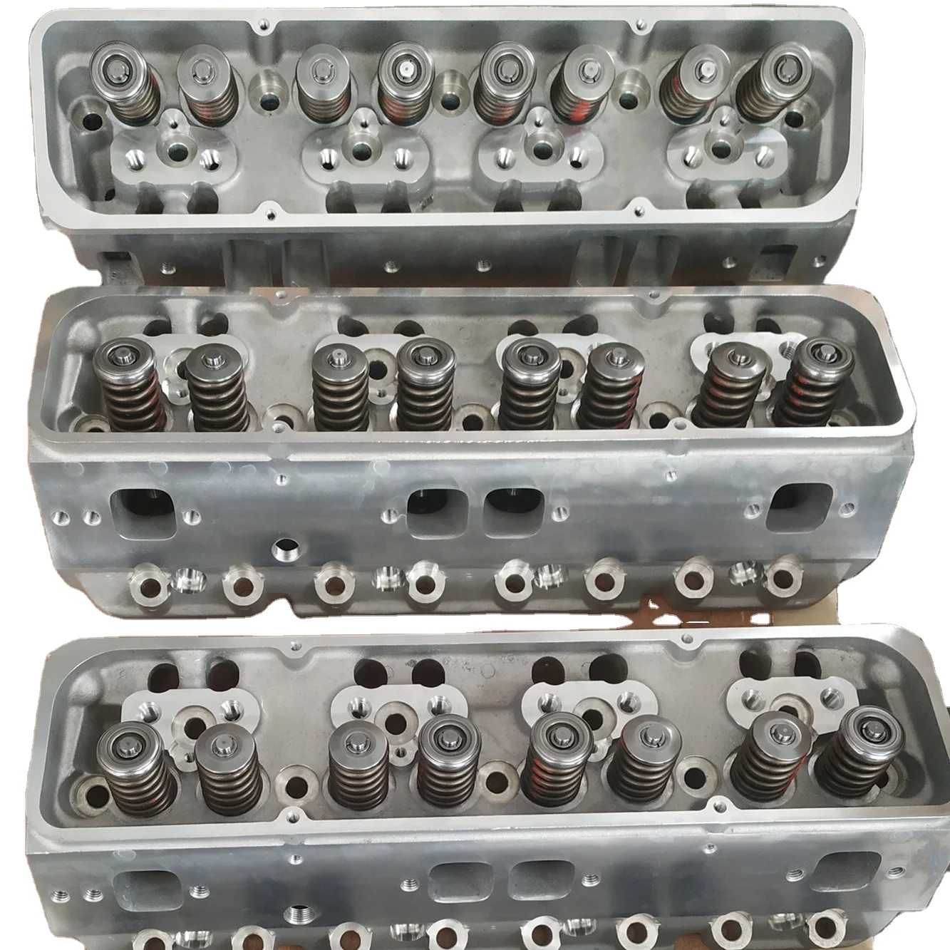 

MTI Brand New GM350 Cylinder Head Assembly 5.7 For Ford V8 Car Motor