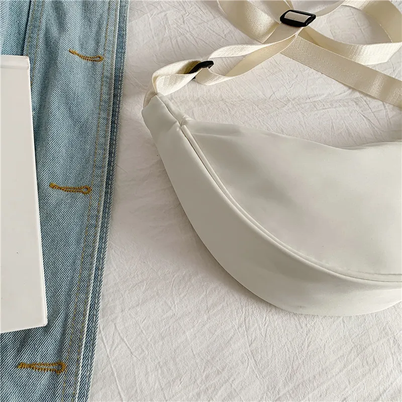 Homefish New Simple and Casual Solid Color Nylon Large Capacity Women\'s Dumpling Bag Shoulder Bag for Travel and Commuting