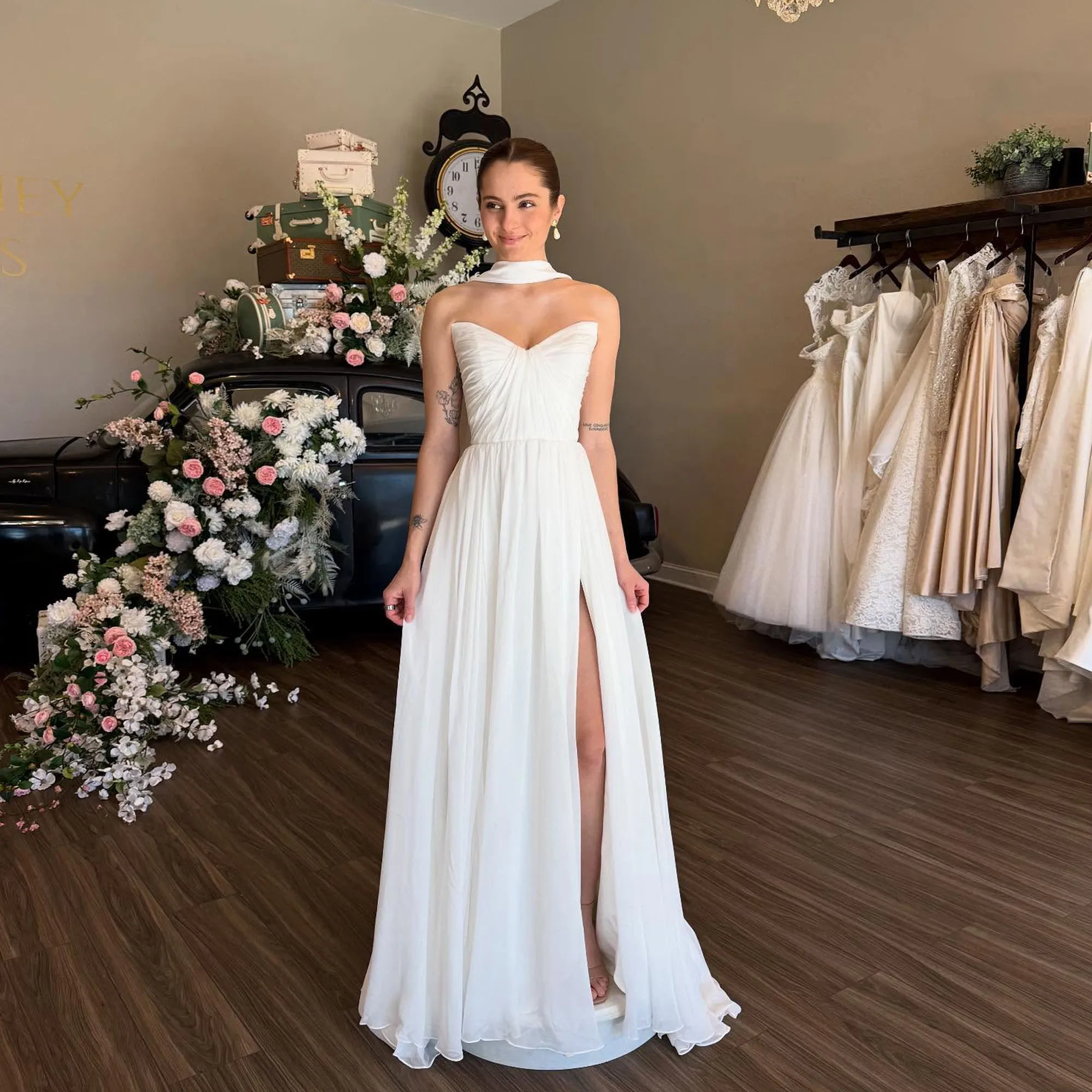 

Ivory Side Split Wedding Dresses 2026 Strapless A Line Sleeveless Chiffon Vestidos De Noiva Pleat Civil Bride Gowns Customized