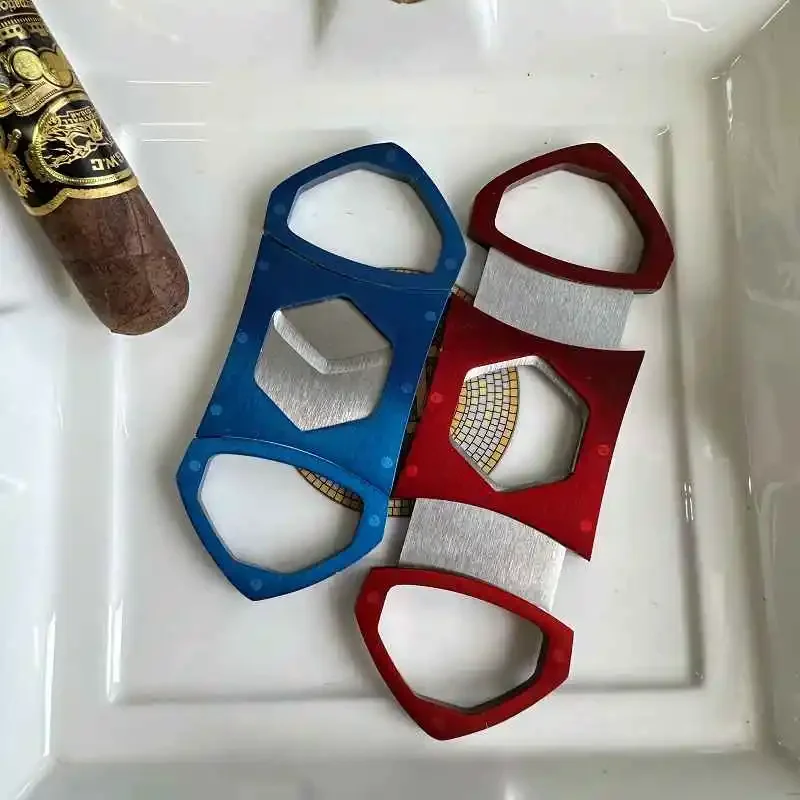 

1pc Mini Metal Portable Stainless Steel Cigar Cutter V Shape Blade double blades smoking Cutting Tool Cigar Accessories 91
