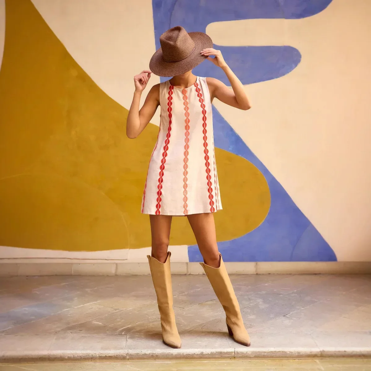 فستان نسائي صيفي جديد فضفاض للركاب برقبة دائرية مطبوعة بدون أكمام تنورة قصيرة