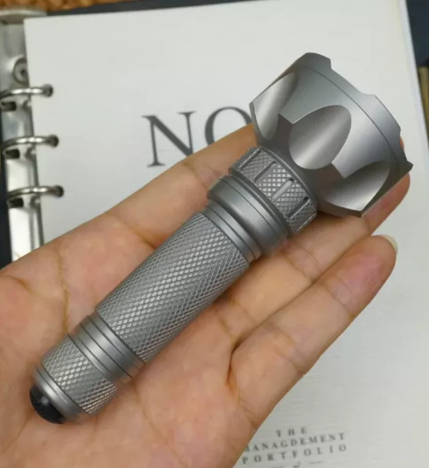 Used EDC SureFire flashlight Titanium alloy material Outdoor Tools Strong Light Torch Lamp Decompression Toy
