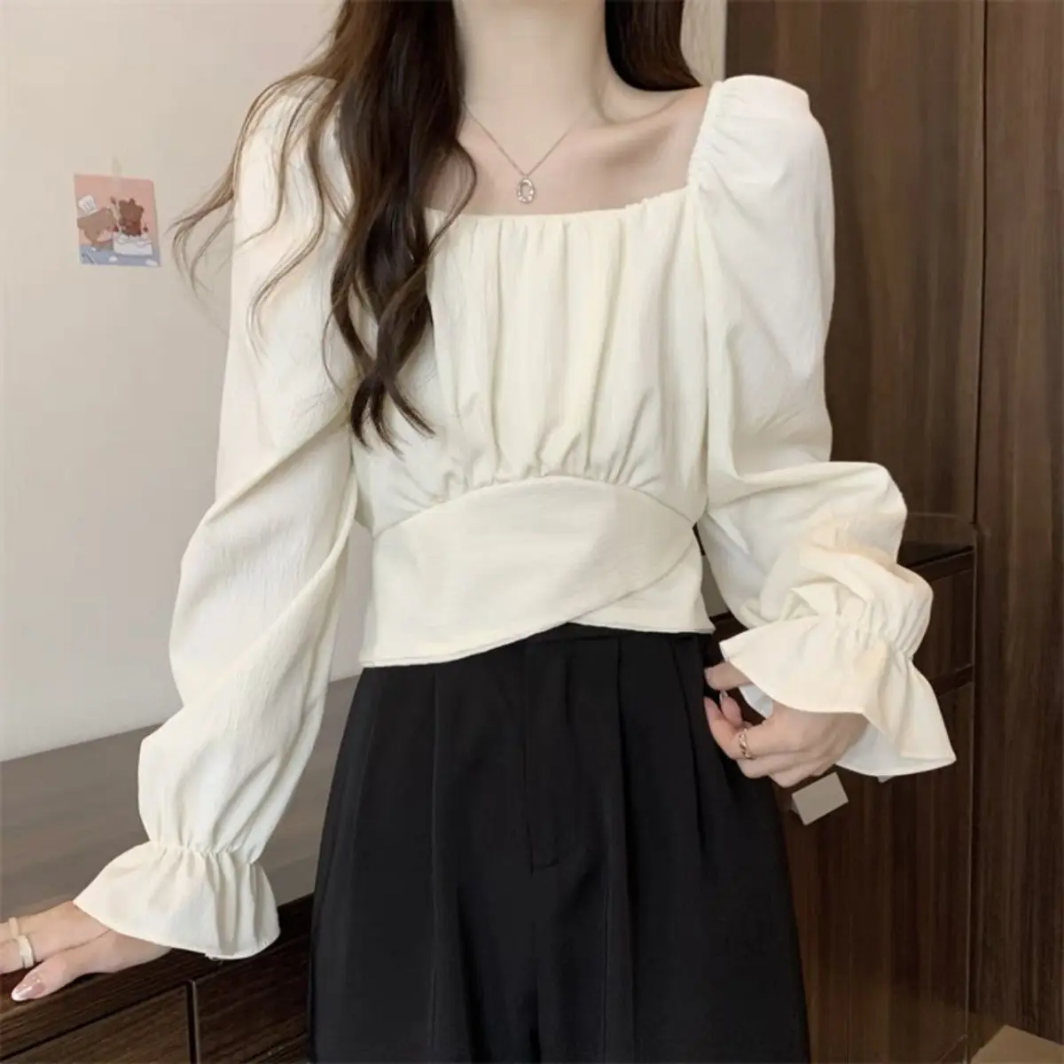 French Style Collarbone Square Neck Bubble Sleeve Shirt for Women\'s Spring New Long Sleeves Unique Short Strap Chiffon Chic Top