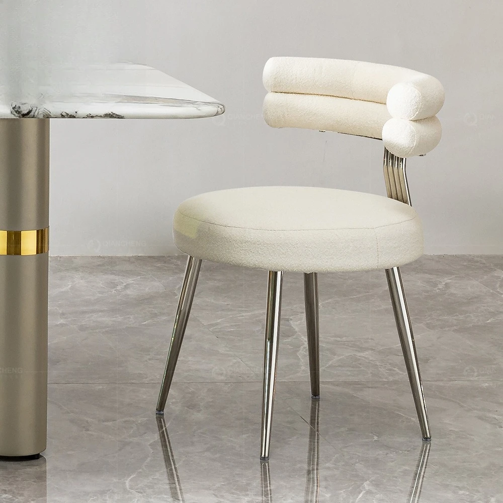 Light Luxury Dining…