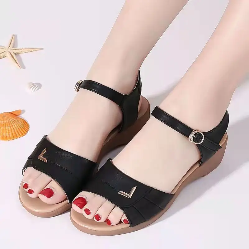 Sandali da donna nero Sabot zeppe tacco stile romano scarpe da donna in pelle il miglior comodo ed elegante liquidazione economica Chic