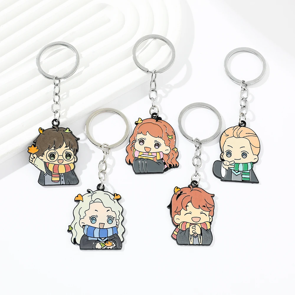 ファン、金属製のキーホルダー、カワイイファッションジュエリー、バッグペンダント、アクセサリー、かわいいギフト用の漫画のフィギュア付きハリーポッターキーホルダー