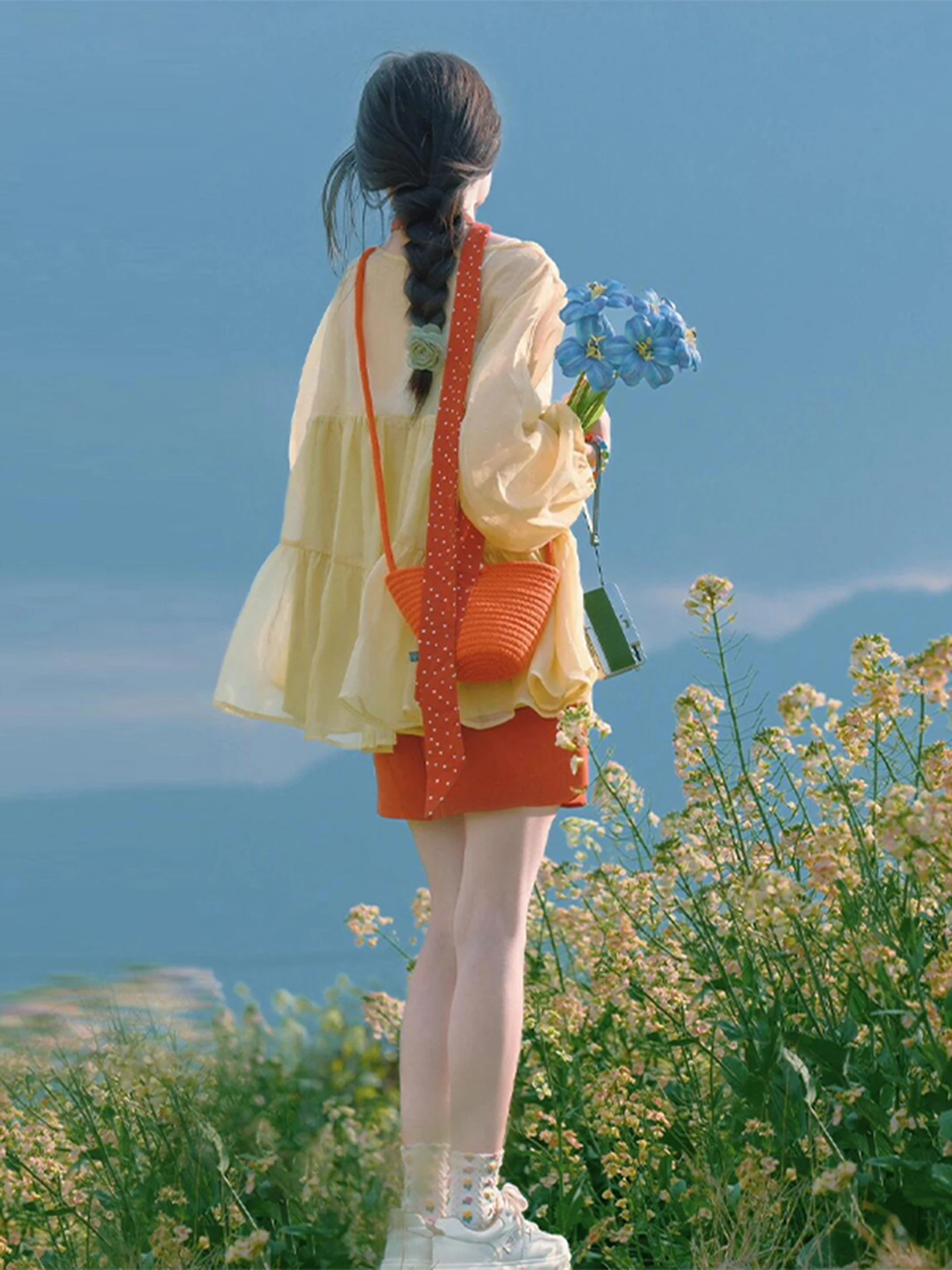 

Yellow Long Sve Loose irt Thin Top Women's Spring 2026 New Sle Dopane Clothing Sweet Sle Japanese Version