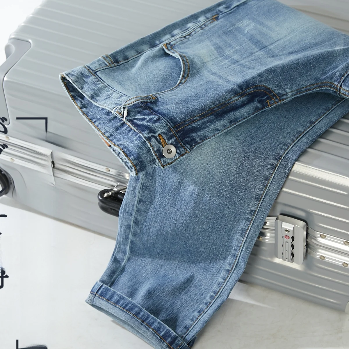 

Comfortable Men's Straight Leg Jeans Durable Elastici Summer New Sle Water Waed Distred Casual Faion Urban Youth