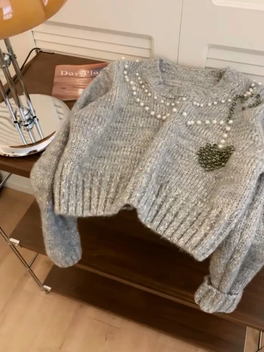 الحب الماس اللؤلؤ ديكور قصير رمادي سترة المرأة ربيع الخريف موضة الديكور تصميم تحسس فريد الحياكة س الرقبة نمط الأعلى