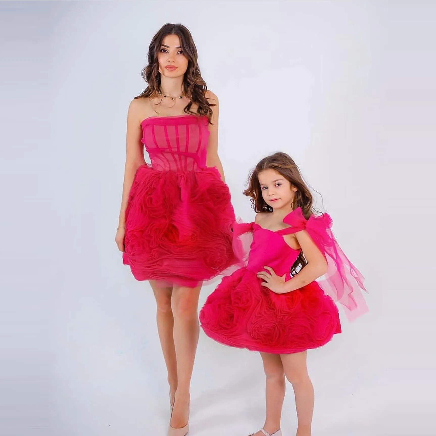 Gorgeous Short Mother And Kid Tulle Matching Dresses For Photo Shoot Birthday Party Mom And Me Evening Outfits Ruffles 3D Flower