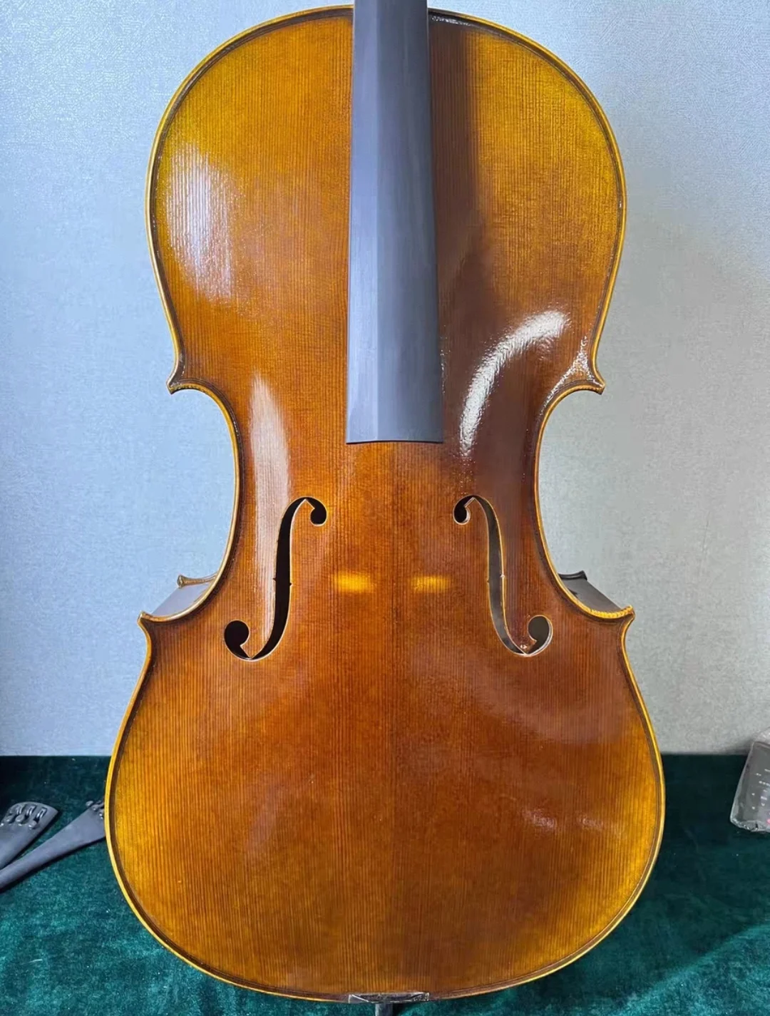 40 years Handmade maple professional  cello 4/4 , natural stripes, spruce wood panel, oil-based varnish,with bag bow