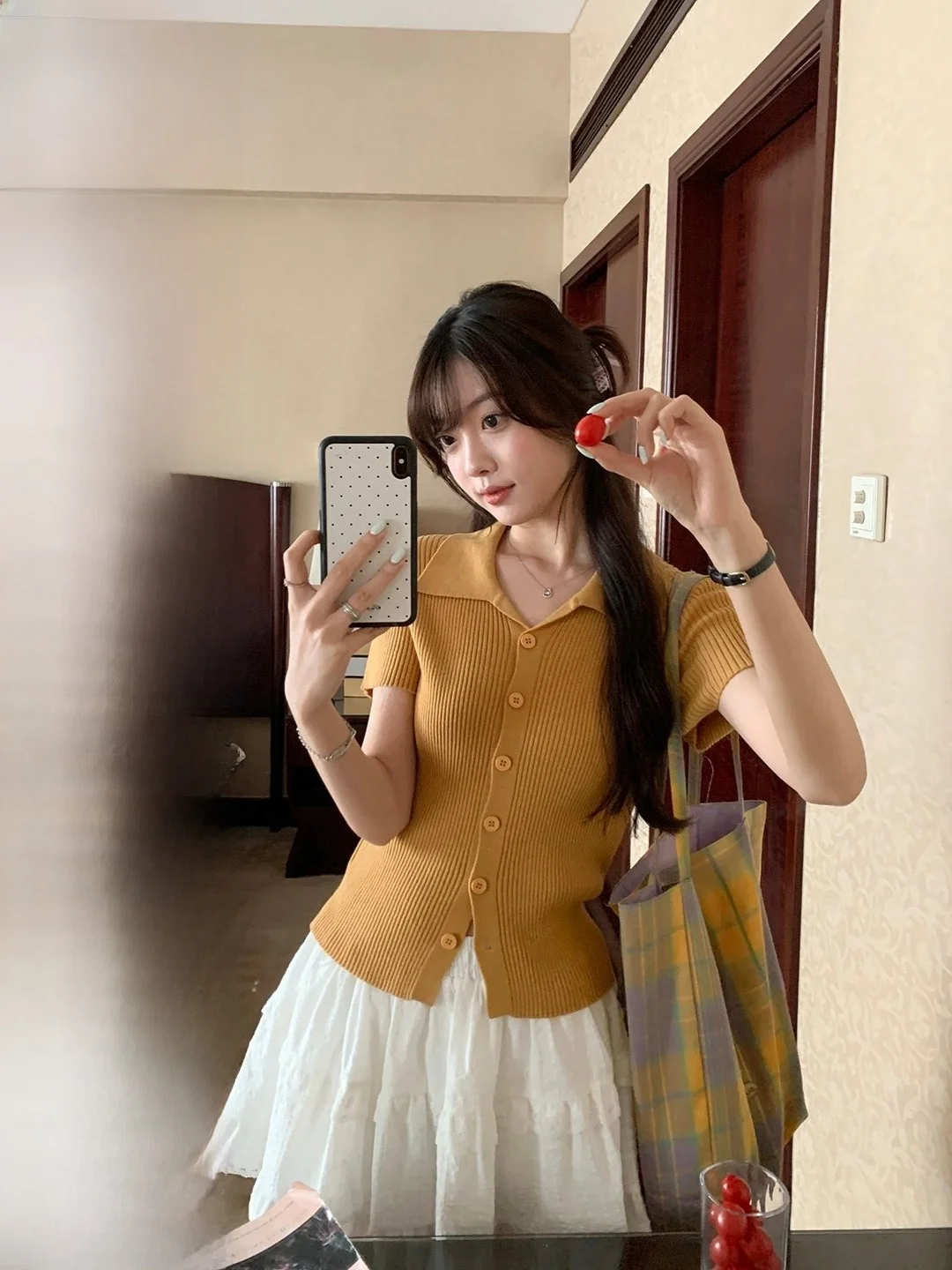 

Вязаный топ с короткими рукавами и воротником Early Spring Pause, однотонный, мягкий, в корейском стиле, прямого кроя, для повседневной носки, женская мода