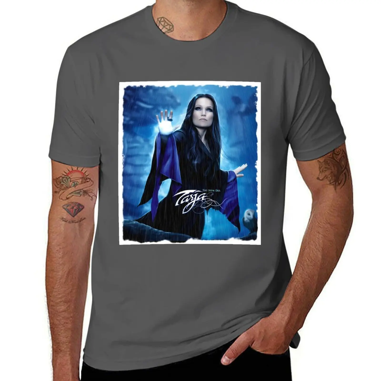 

Tarja Soile Susanna Turunen Cabuli T-Shirt Retro Graphic Print T-Shirt