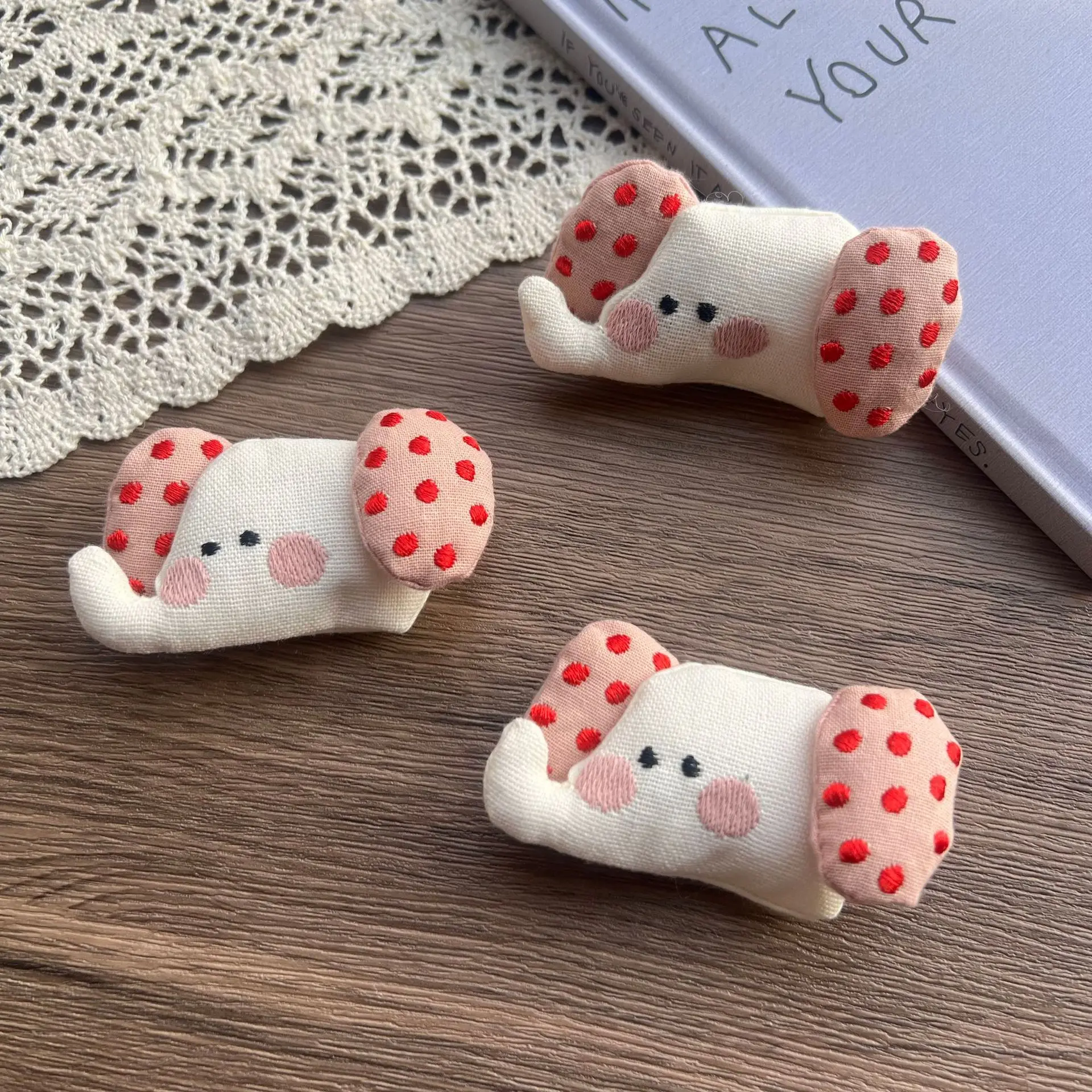 Soft Fabric Cartoon Animal Patch for Children Footwear Socks Headwear DIY Sewing Embellishment Premium