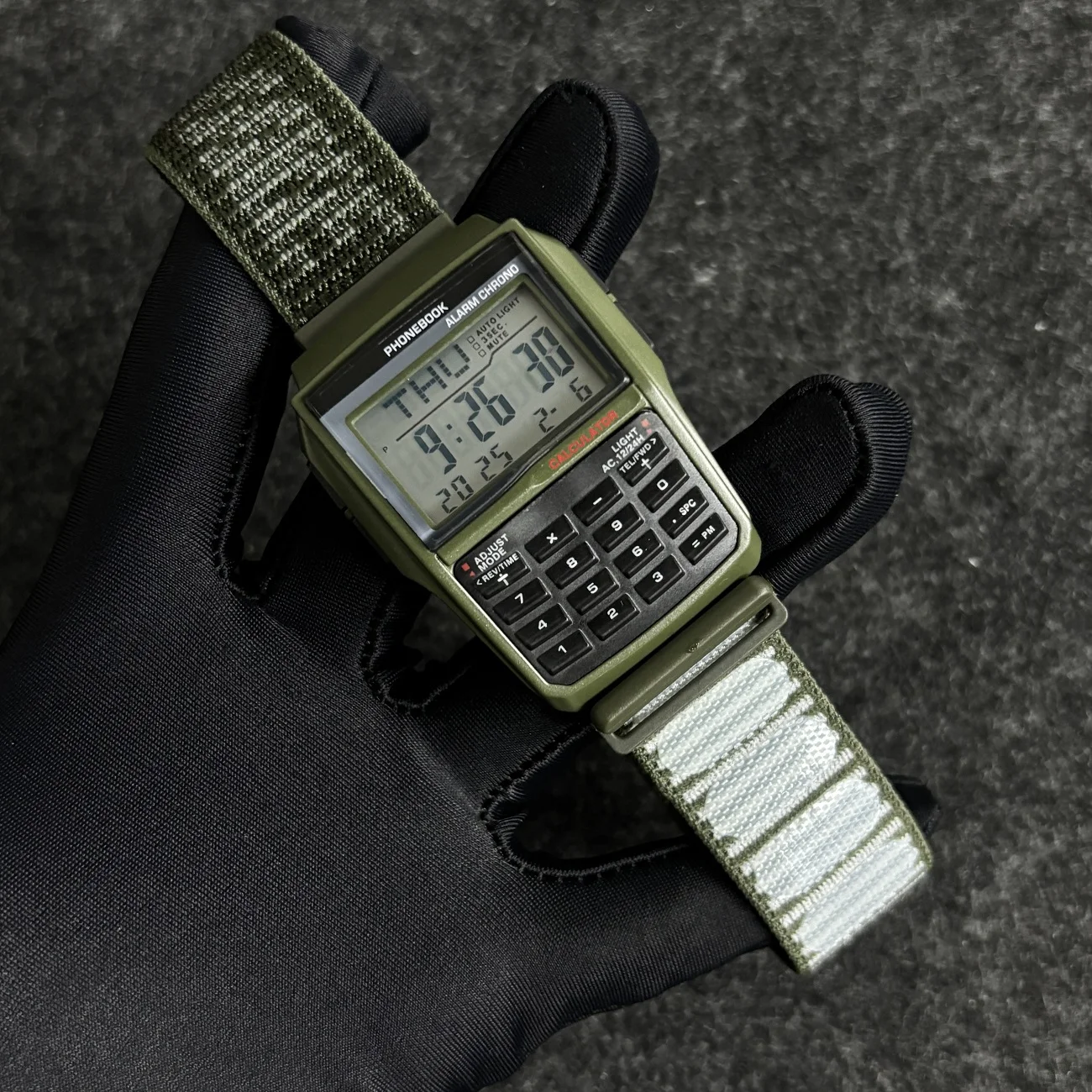 

Men's Multifunctional Calculator Watch Fashion Luxury Nylon Strap LED Electronic Digital Watch Sports Watch