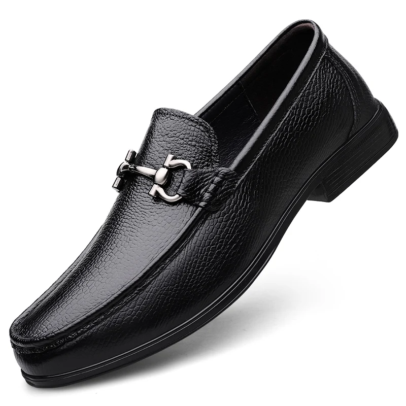 Cow Leather Men Metal Buckle Low Heel Loafers Fashion Handmade Moccasins Soft Leather Slip on Flats Man Footwear Driving Shoes