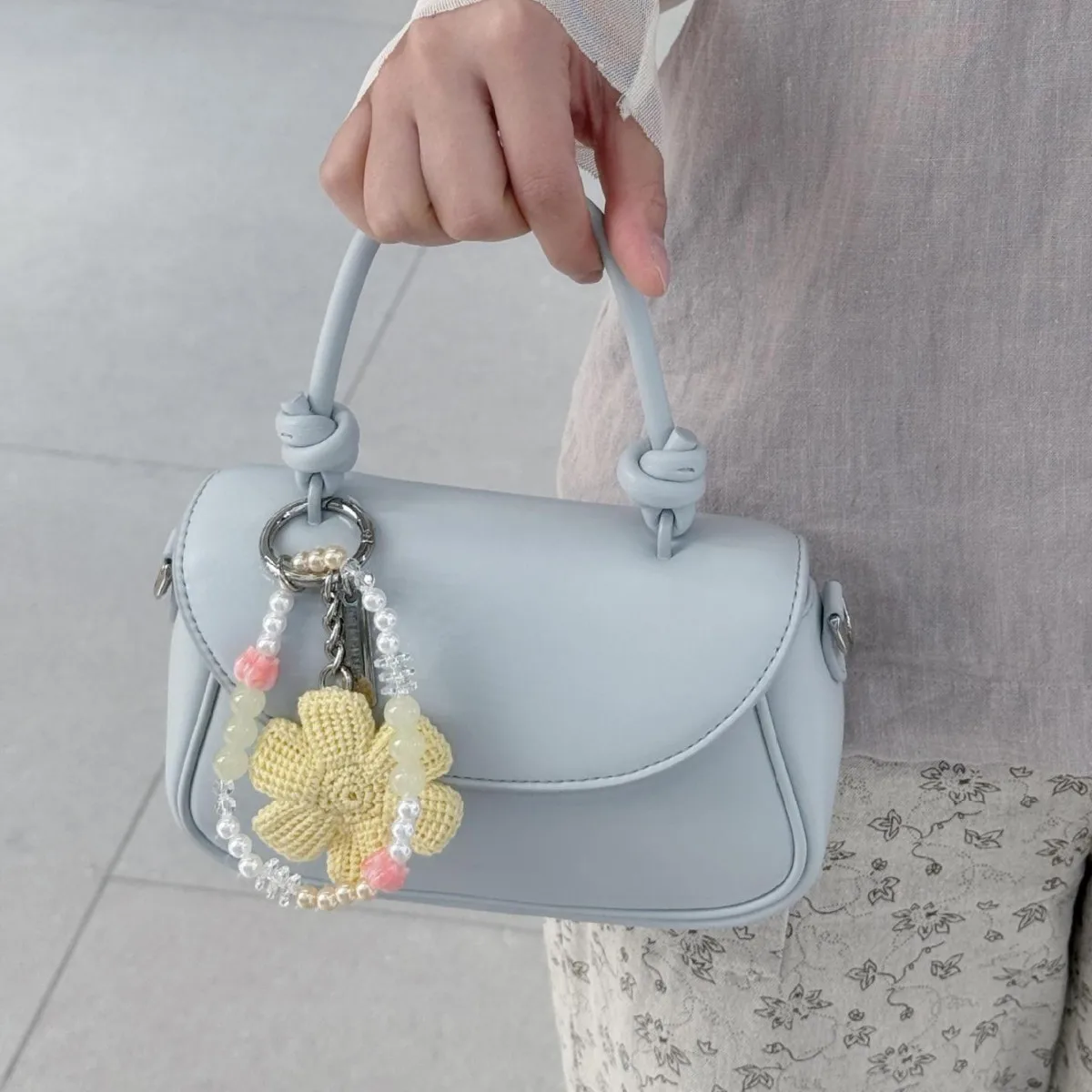 

New Cute Women's Shoulder Bag Korean Version Retro Handbag Commuter Casual Crossbody Bag Small Square Bag Sweet Style Kawaii Bag