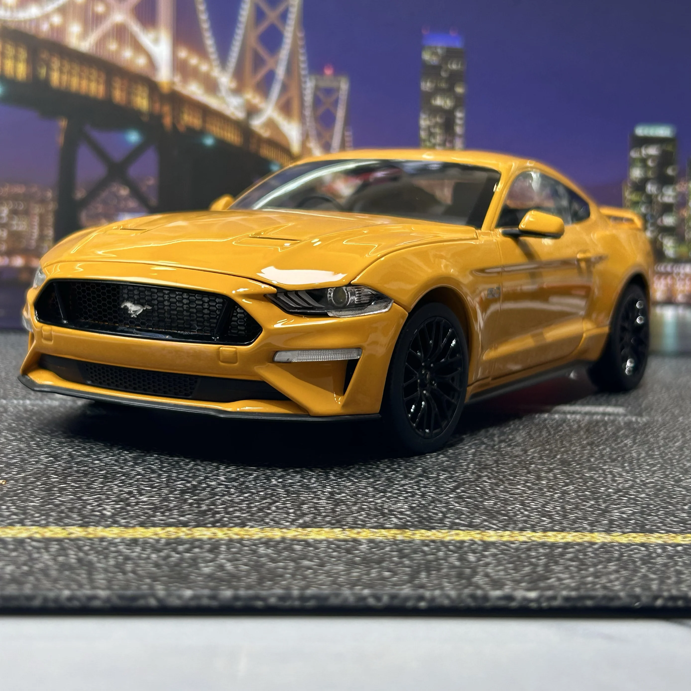 Diecast Master 1:18 Scale Ford Mustang 2019 Alloy Car Model Collectible Toy Gift Souvenir Display Ornament
