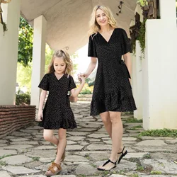 Mother Daughter Matching Clothes Dot Short Sleeve Dress Clothes Family Look Matching Outfits Wedding Party V Neck Dresses