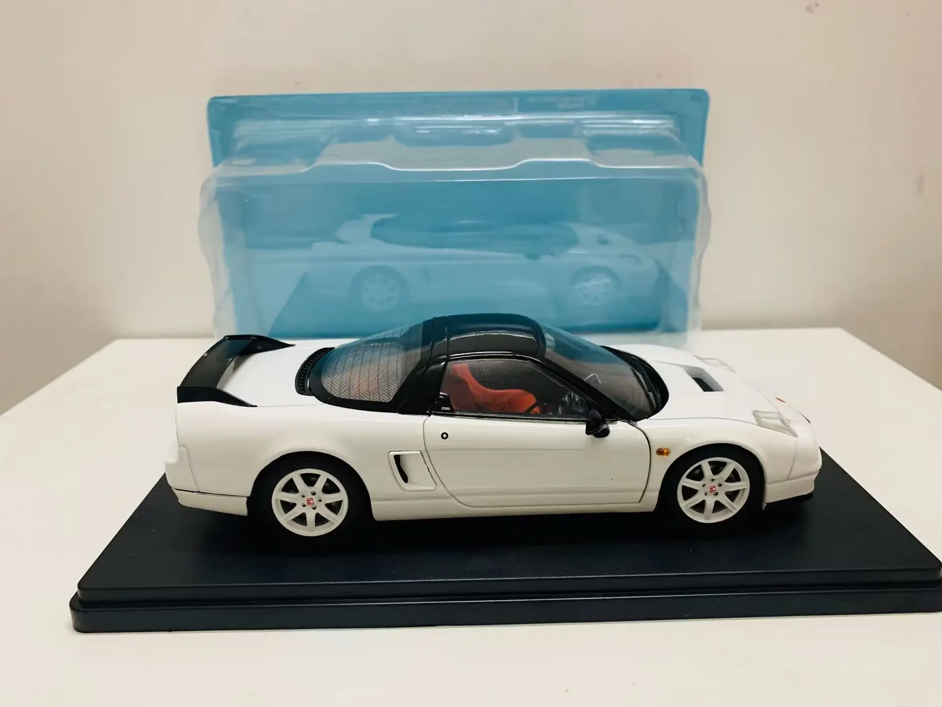 NSX Type R 2002 2 Open Door 1:24 Scale Die-Cast Model Car New