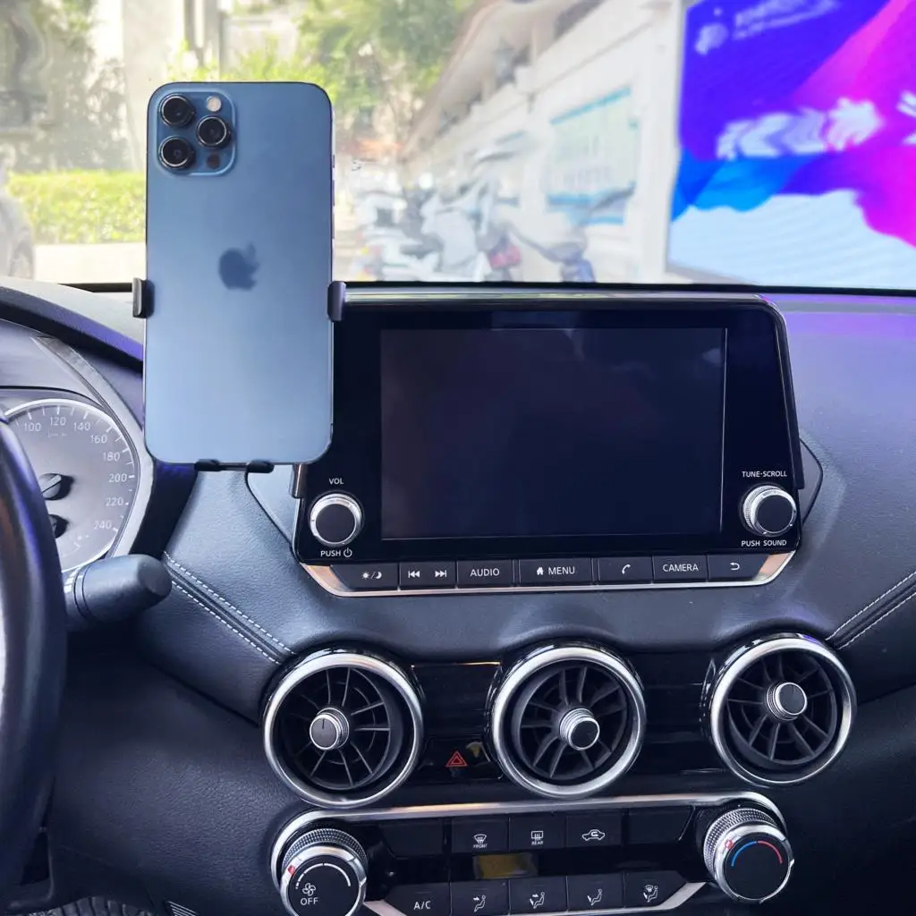 Car Phone Holder For Nissan Rogue T33 2021 2022 2023 8-inch Screen Panel Fixed Base 15W Wireless Charging Phone Holder Car Mount