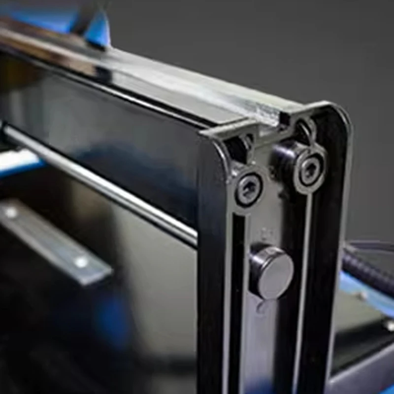 

200x150/300x200 машина для маркировки металла из нержавеющей стали, принтер, режущий плоттер с именной табличкой, кодовая машина, электрическая маркировочная машина En