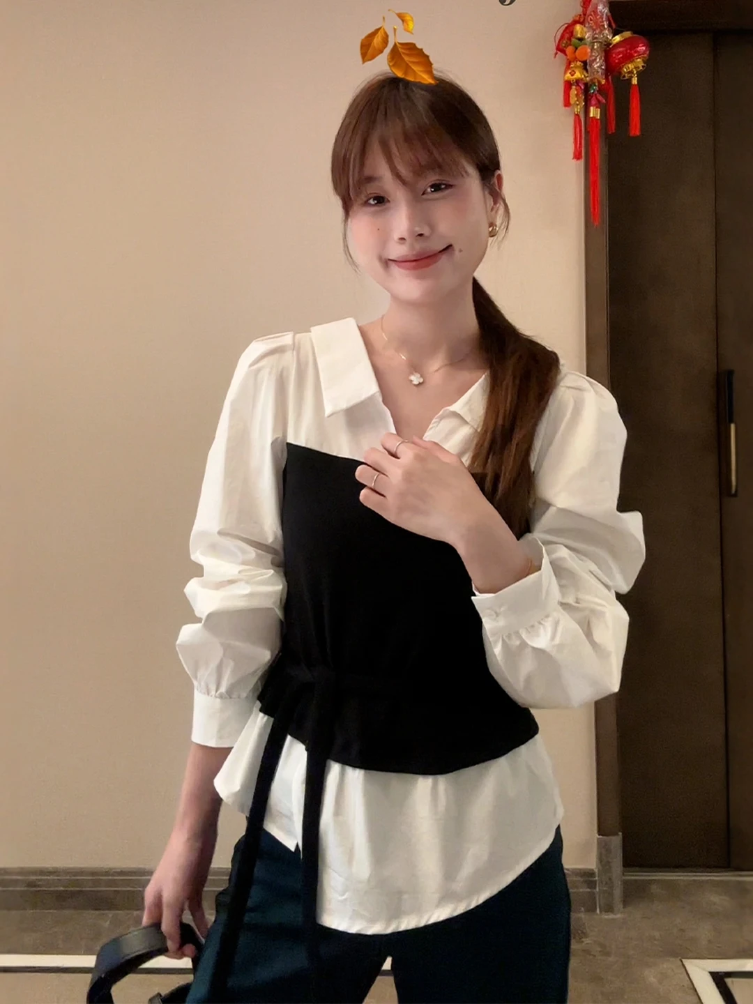 韓国 Sle Long Sve irt レディース 初秋新作 Sle デザインセンス フェイクツーピース ウエストシェイプトップ ネクタイ付き