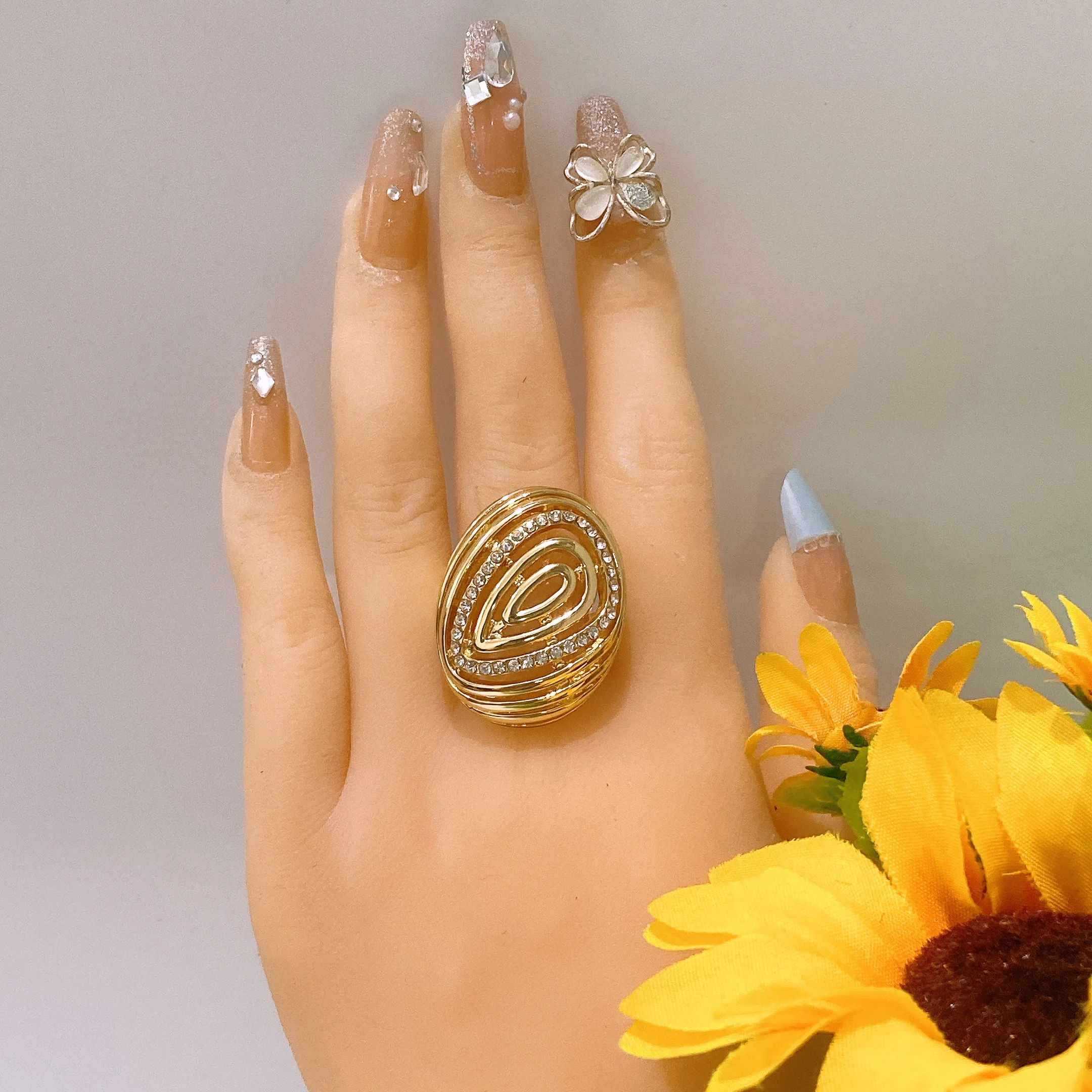 Neue gold- und silberfarbene, mehrschichtige Statement-Ringe mit klaren und blauen Kristallen, auffälliger Modeschmuck für Damen, perfekt für Partys