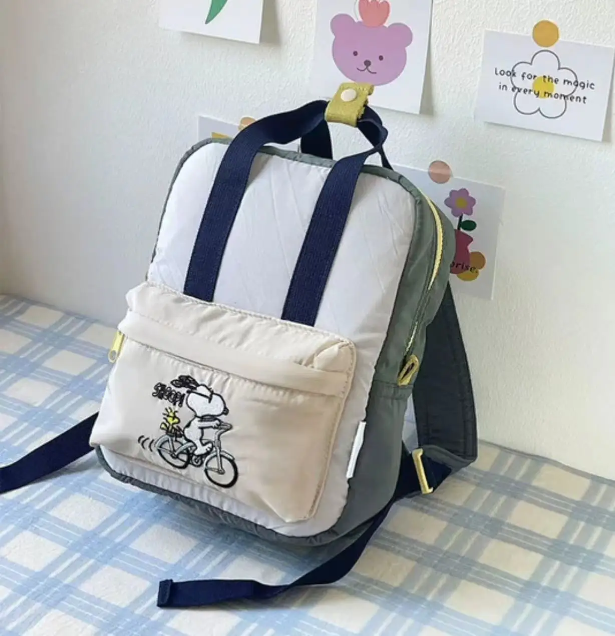 2024 Snoopy Nylon Colorblock Green Backpack Embroidered Childrens Schoolbag Girls Boys Baby Shoulder Bag Fashion Handbag