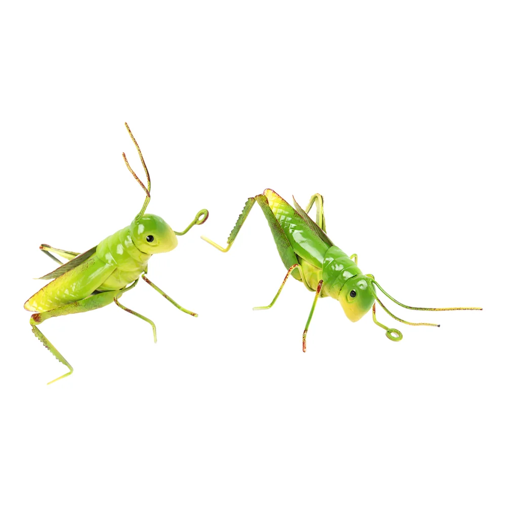 2 PCS Simulation Grasshopper Ornaments Vivid Adornment Iron Figurine Outdoor Toys Animals Simulated Model Playset Crafts