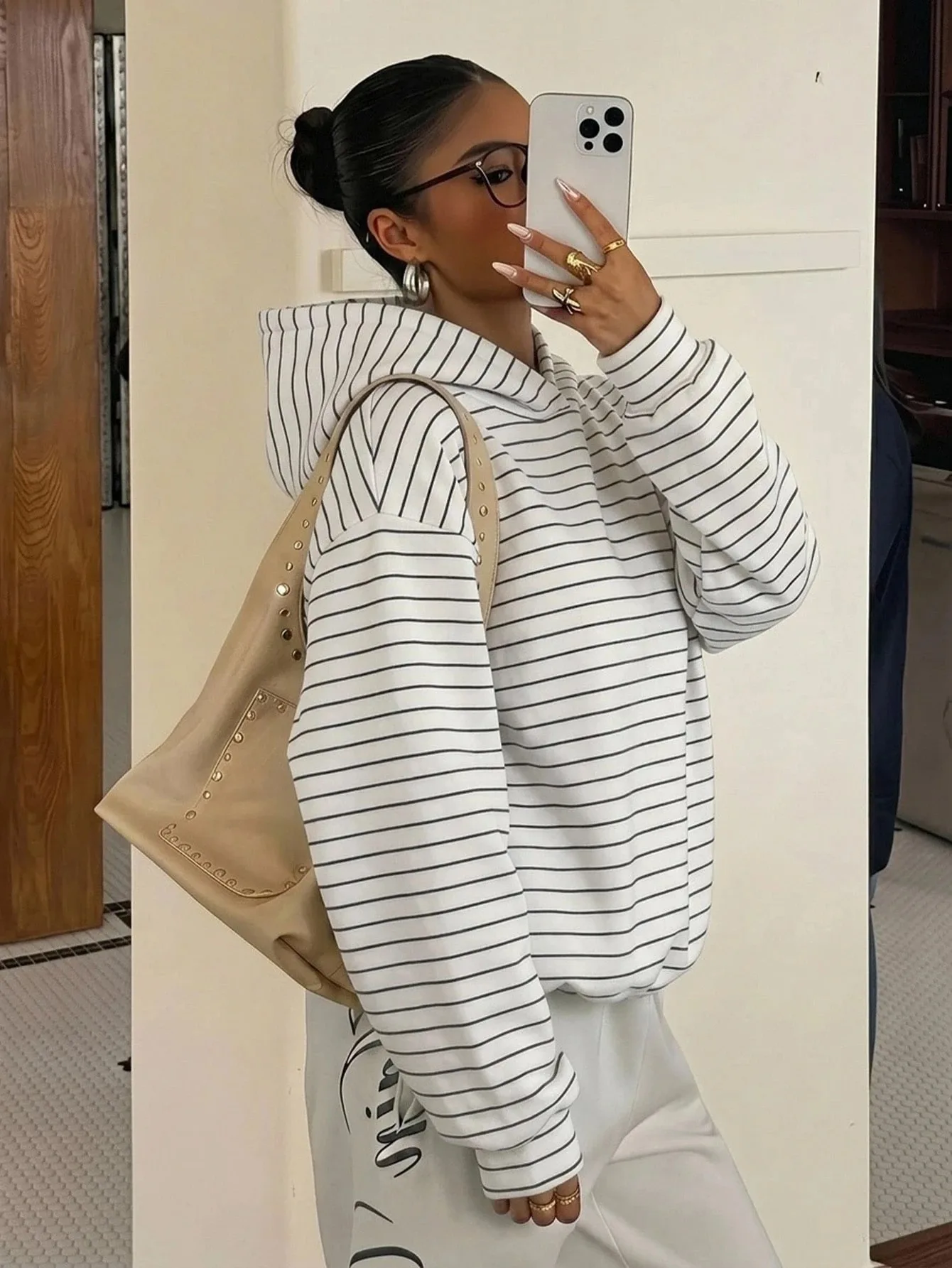 2026 Hot Sale Autumn and Winter striped Design Pattern Printe Women's Hoody Sweatshirt Minimalist Casual Pullover Top Daily Wear