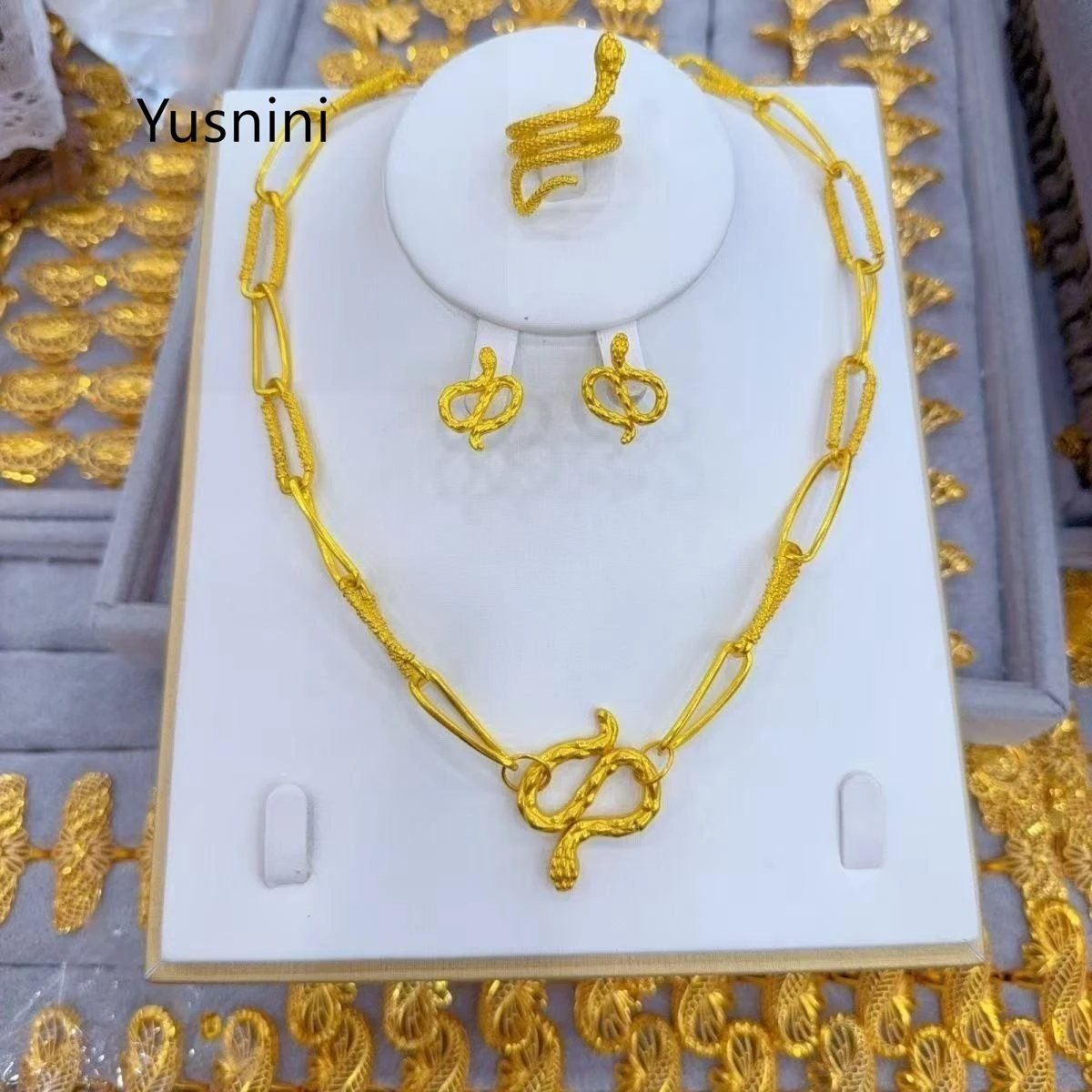Novo Conjunto de Joias Banhadas a Ouro 24K Estilo Dubai Francês: Colar, Brincos e Anel para Festas de Noivado Delicadas e Presentes para Entes Queridos