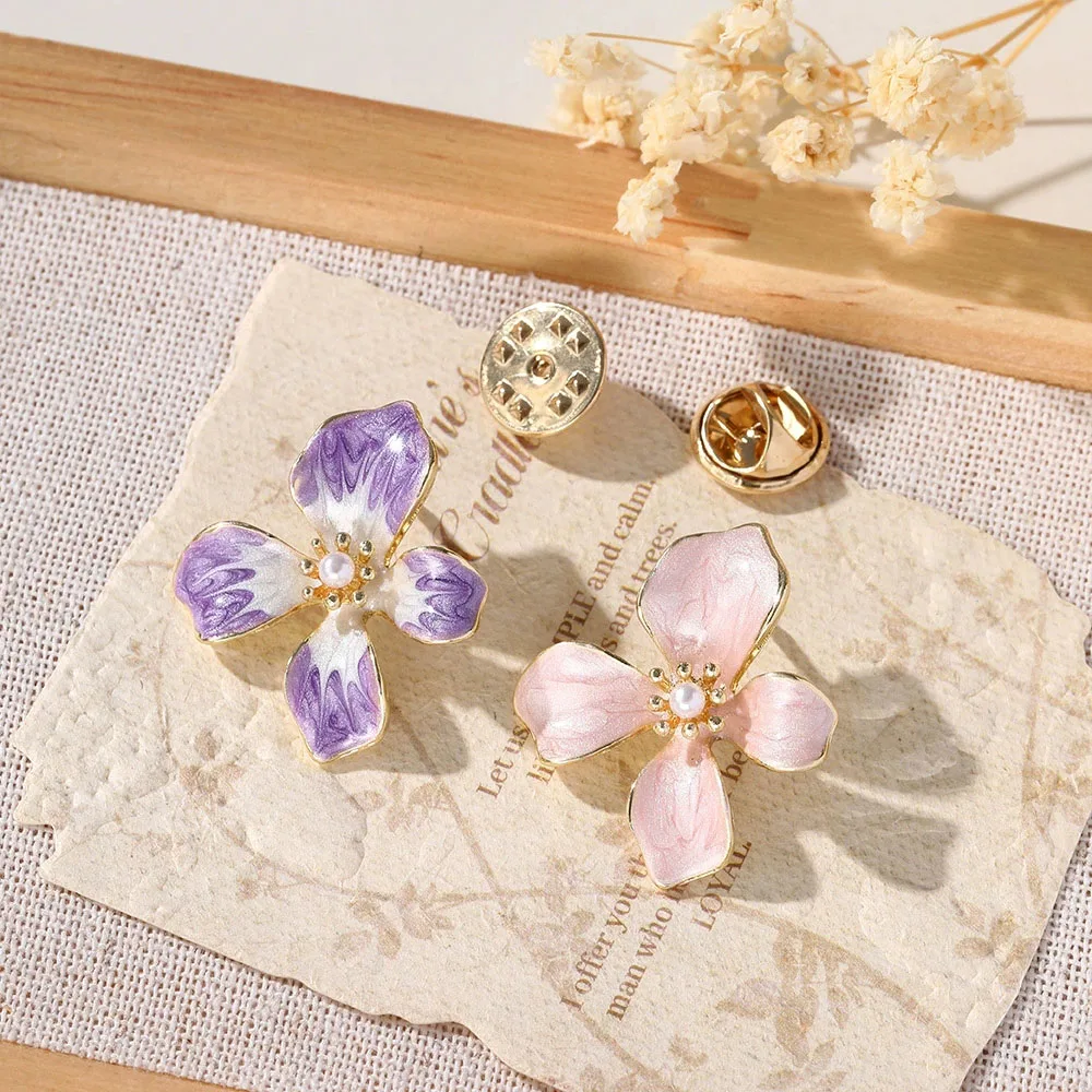 Flower Collar Pins For Women 2-color Enamel Plants Office Casual Brooch Pins Fashion Jewelry Gifts