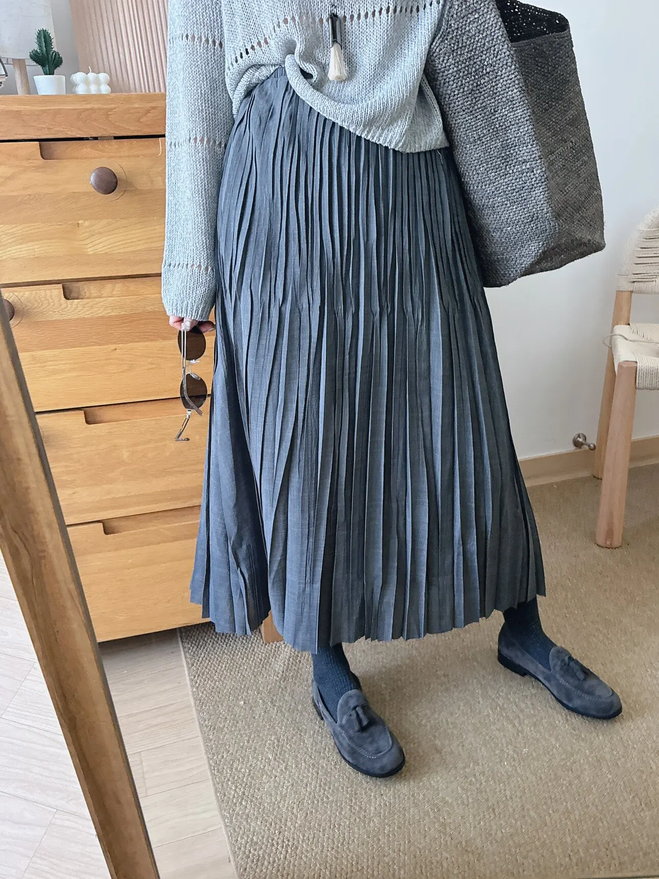 

Spring Early Long Skirt Elastic High Waist Pure Color Versatile Midi Pleated Long f-length Skirt Commute Elastic Skirt