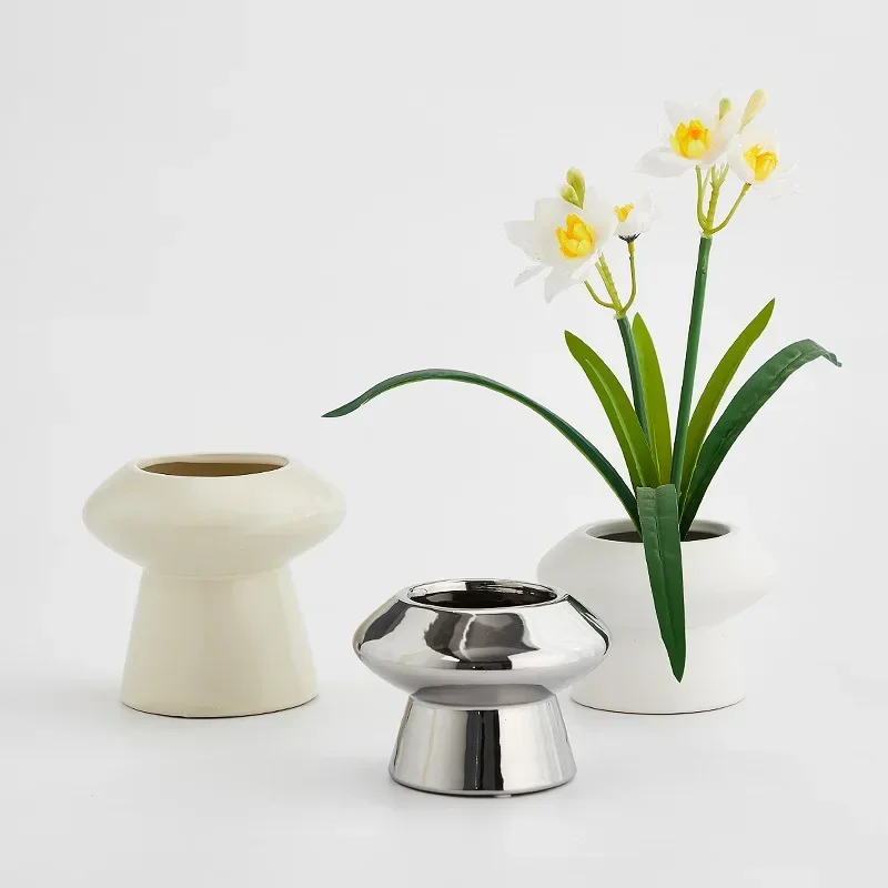 Minimalist Ceramic Vase Flower Arrangement Modern Creative Home Decor Restaurant Dry Flower Arrangement Decorative Ornaments