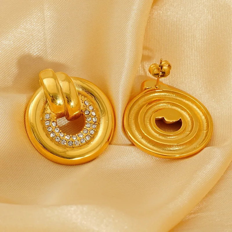 

New Versatile Round Diamond Stud Earrings for Women's High-end Fashion Personalized Titanium Steel Earrings Jewelry