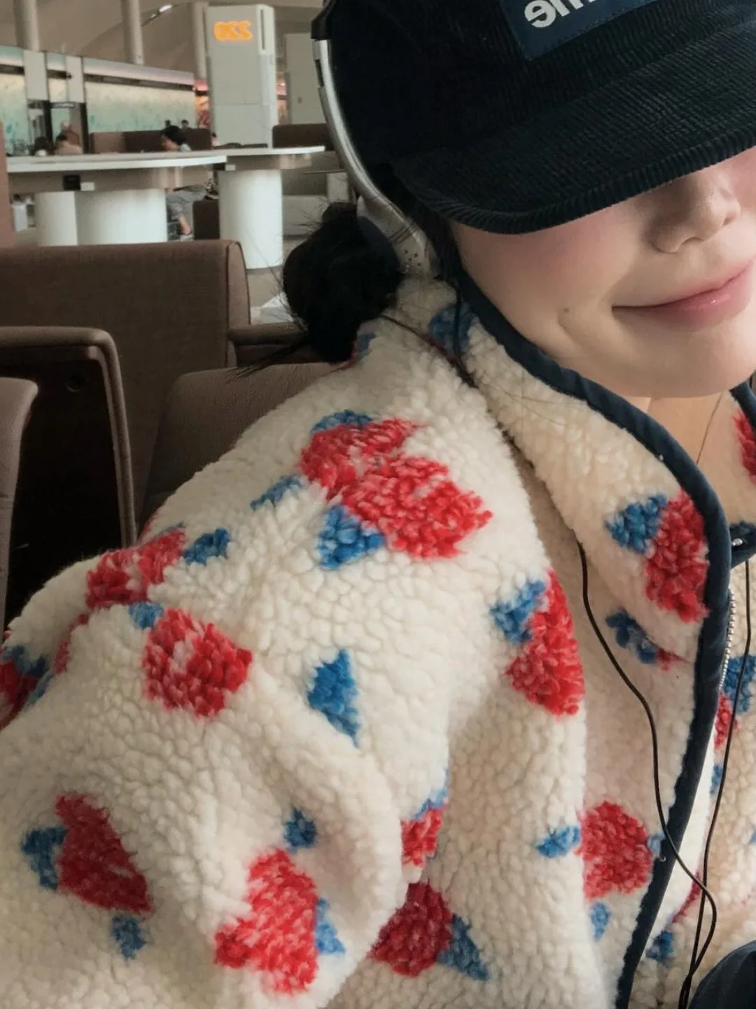 معطف نسائي شتوي من فراء الخروف مطبوع عليه وردة كلاسيكية قابل للتنفس ومتعدد الاستخدامات ودافئ طويل Sve معطف كوري فضفاض مناسب