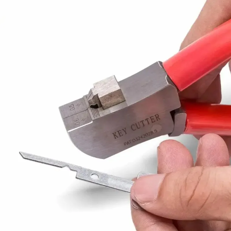 Key Cutting Pliers Manual Soft Key Teeth Cutter Plier for Locksmith Professional Key Making Tool