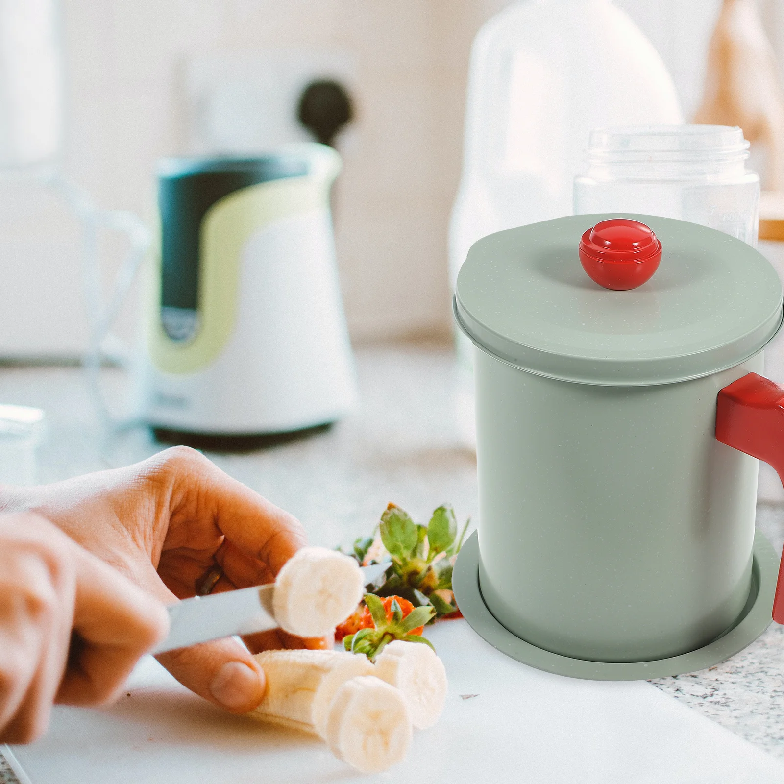 

Stainless Steel Strainer Pot Grease Container With Anti-Slip Handle For Kitchen Oil Storage Jug Bacon Fat Cooking Oil Drippings